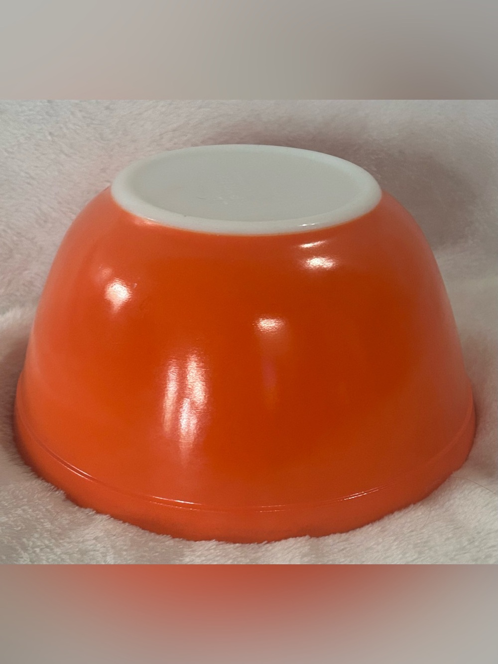 Vintage Pyrex Reverse Primary Orange Mixing Bowl - Picture 4 of 8